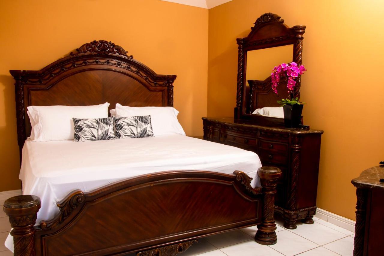 Vacation Getaway In Mango Walk Country Club Apartment Montego Bay Exterior photo